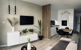 Nowoczesny Apartament Z Garazem Morelova